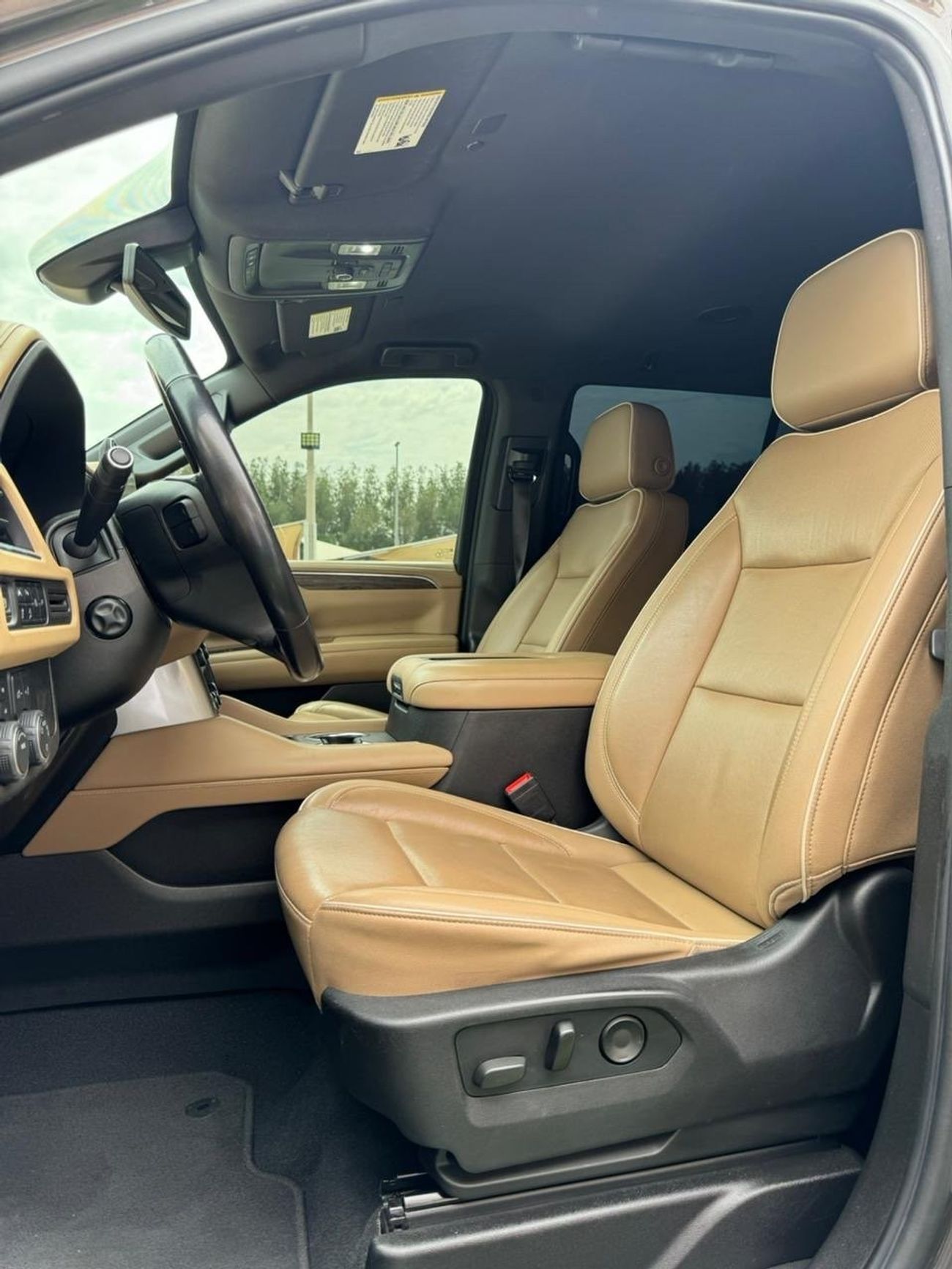 Chevrolet Tahoe Premier EVROLET TAHOE  LT PREMIUM 2021 Canada import ( clean title )