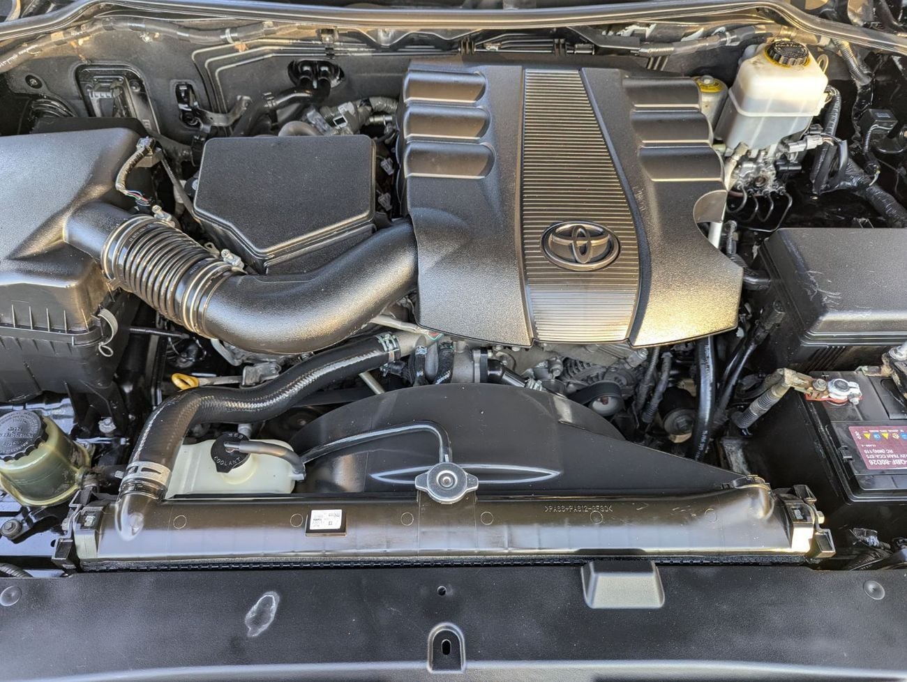 Toyota Land Cruiser  4.0L Completely Modified Exteriorly & Interiorly to 2025 model Year V6 1GR Petrol Engine Automat