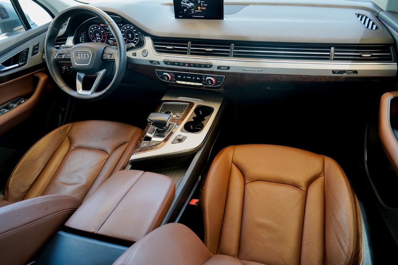 Audi Q7 45 TFSI quattro 3.0L