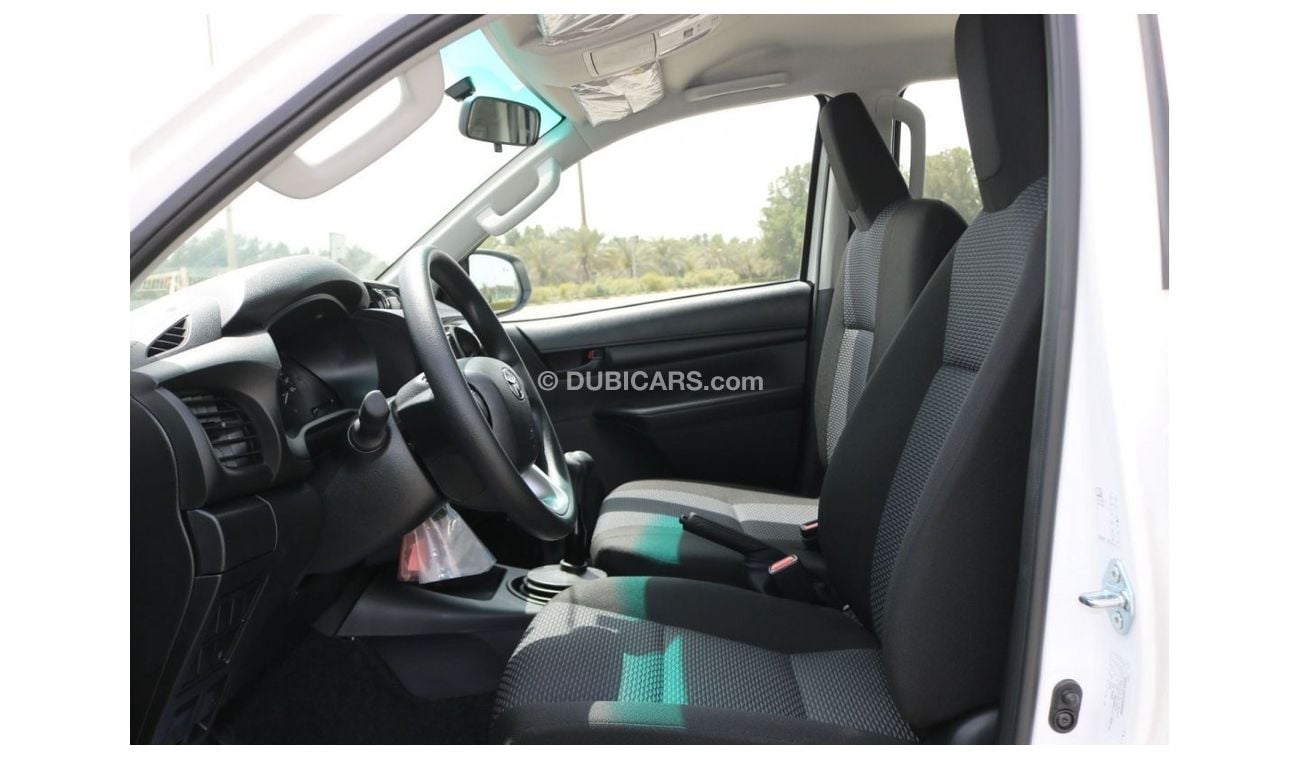 Toyota Hilux 2022 | 2.4L M/T 4WD WITH FABRIC SEATS BLACK INTERIOR EXPORT ONLY