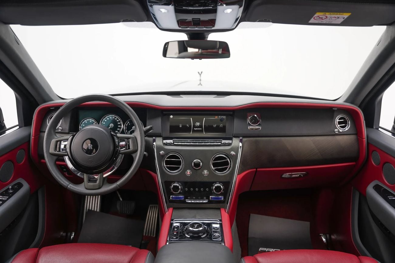 Rolls Royce Cullinan BLACK BADGE