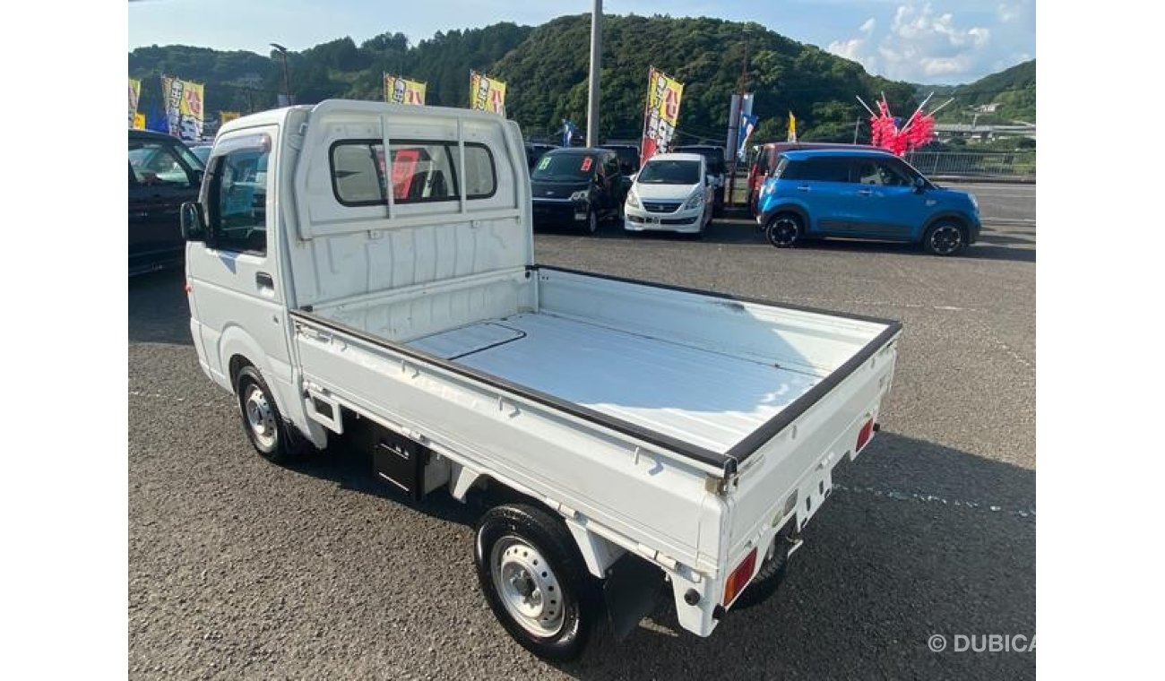 Suzuki Carry DA65T