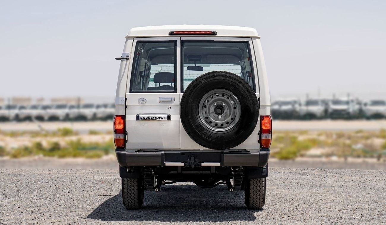 تويوتا لاند كروزر 70 LC 78 HARDTOP 2.8L AT