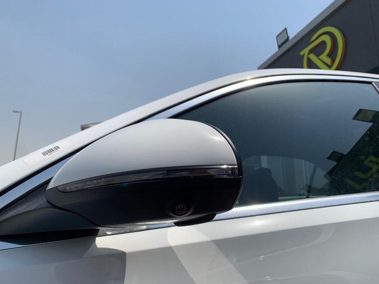 مرسيدس بنز 200 2025 MERCEDES -BEN C200L 1.5L V4 FULL OPTION