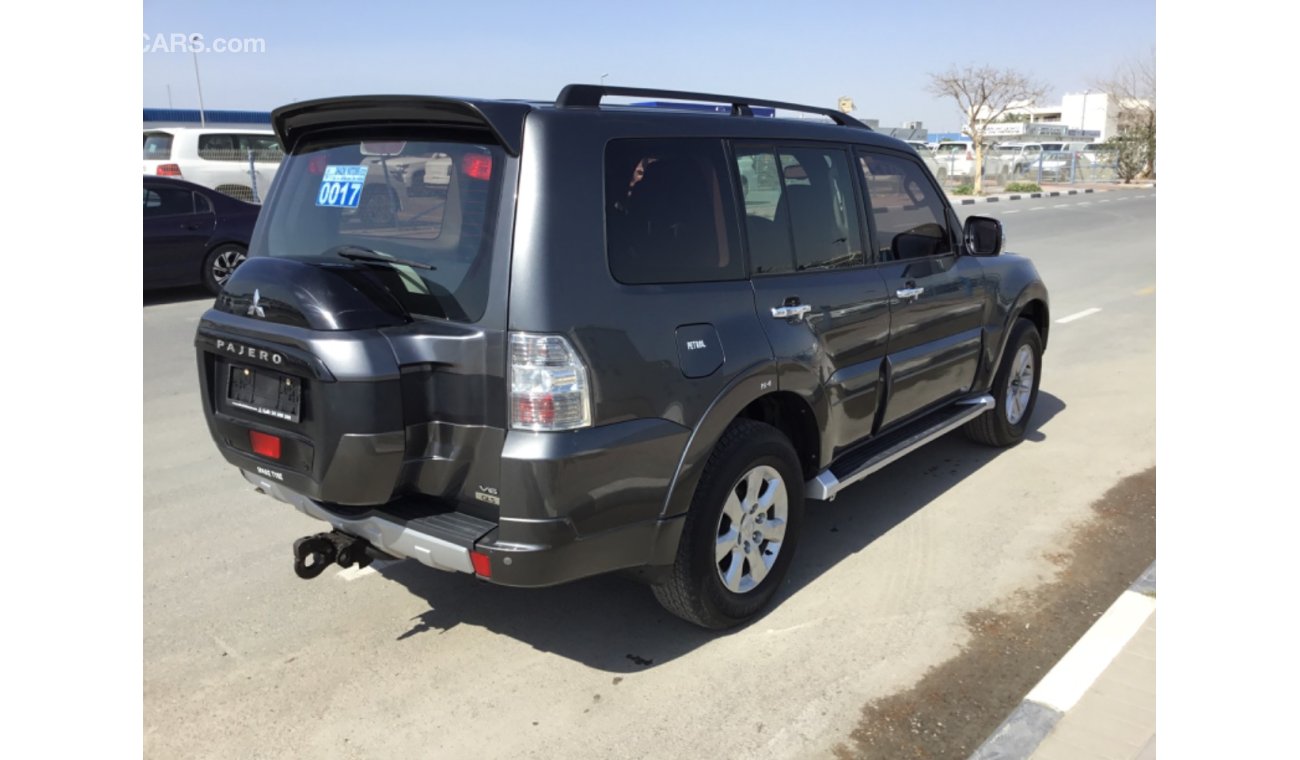 Mitsubishi Pajero GRAY 2016 GCC SPECIFICATION