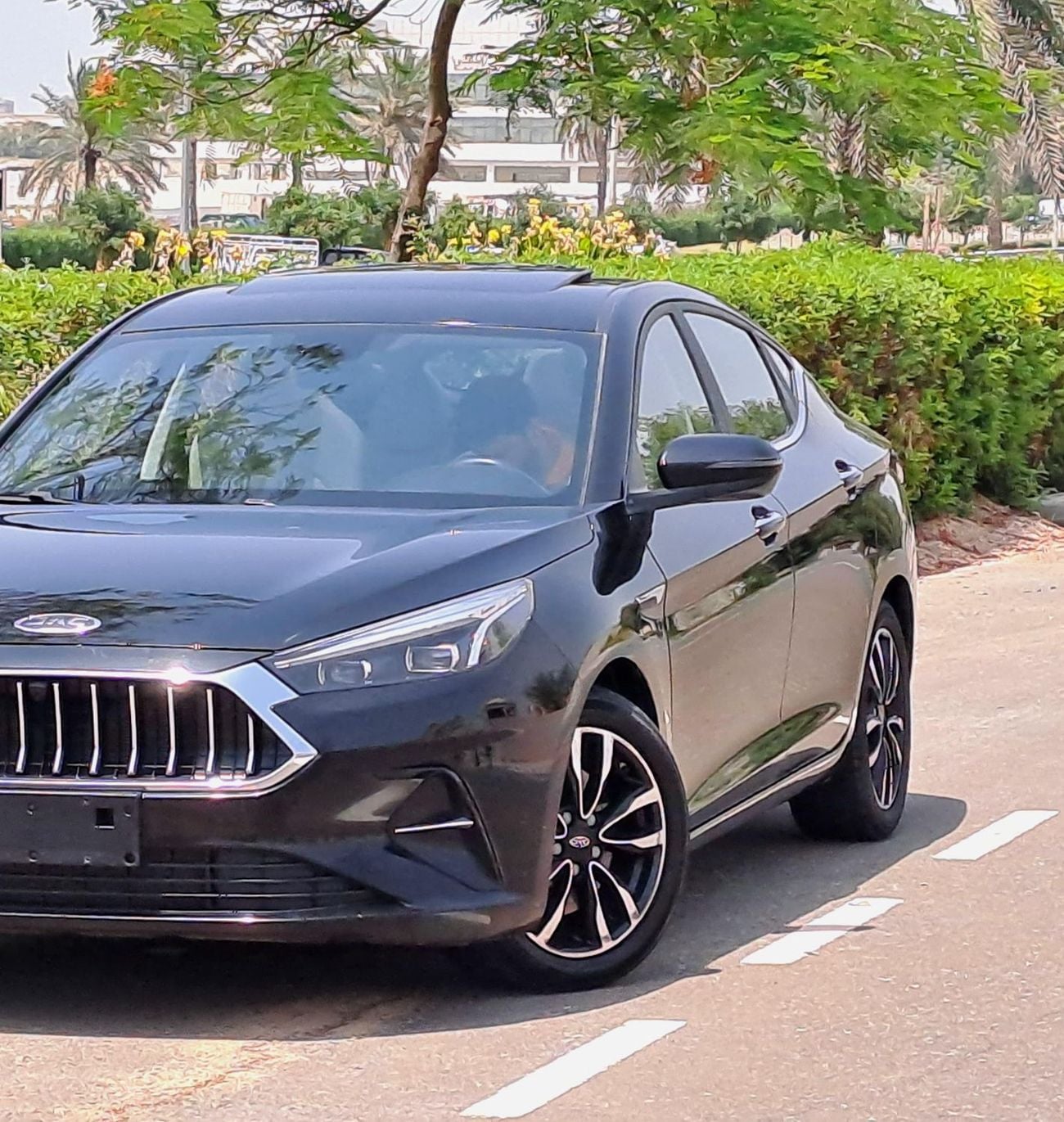جاك J7 460-MONTHLY | GCC | FULL OPTION LUXURY | ACCIDENT FREE