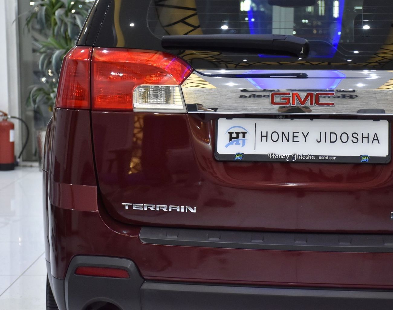 GMC Terrain EXCELLENT DEAL for our GMC Terrain SLT AWD ( 2011 Model ) in Red Color GCC Specs