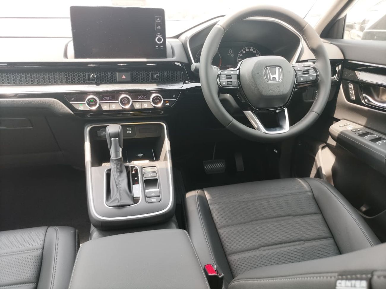 Honda CRV Honda CR-V 2025 white RHD 1.5 Petrol engine 5 seaters