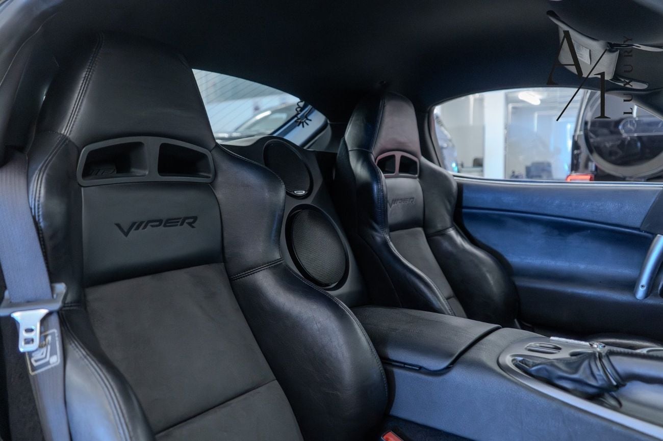 دودج فايبر SRT10 SRT10