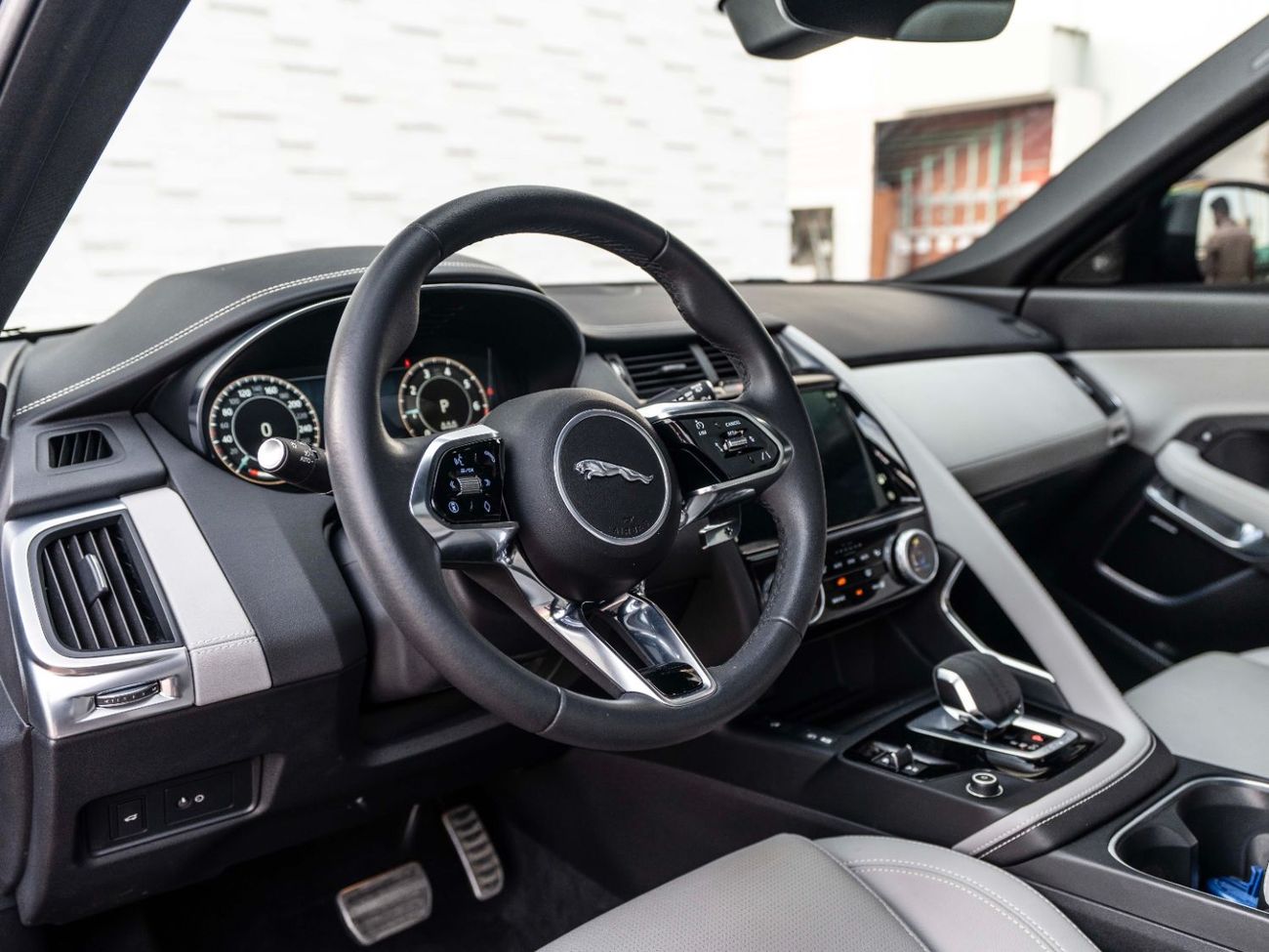 Jaguar E Pace R-Dynamic SE 2.0L