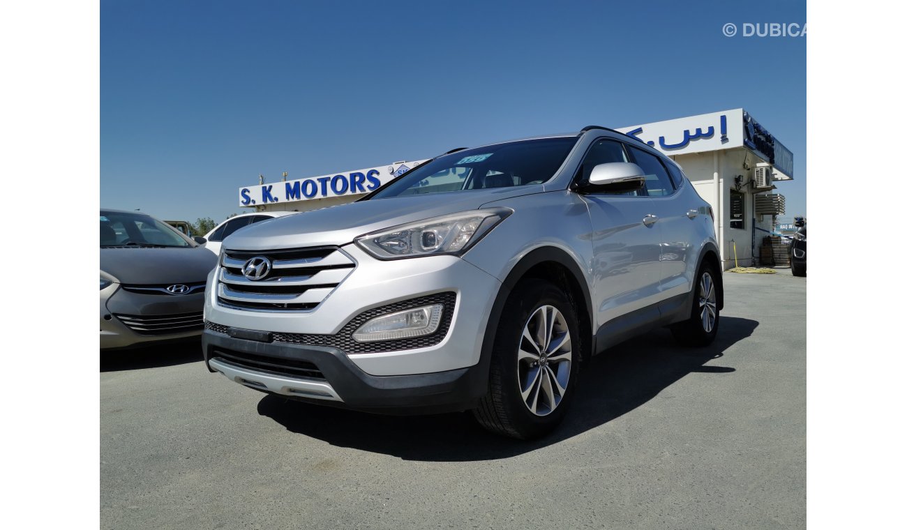 Hyundai Santa Fe 2.4L, 18" Alloy Rims, Chrome Door Handle, Chrome Grill, Halogen Headlamps, Rear Spoiler, LOT-1704