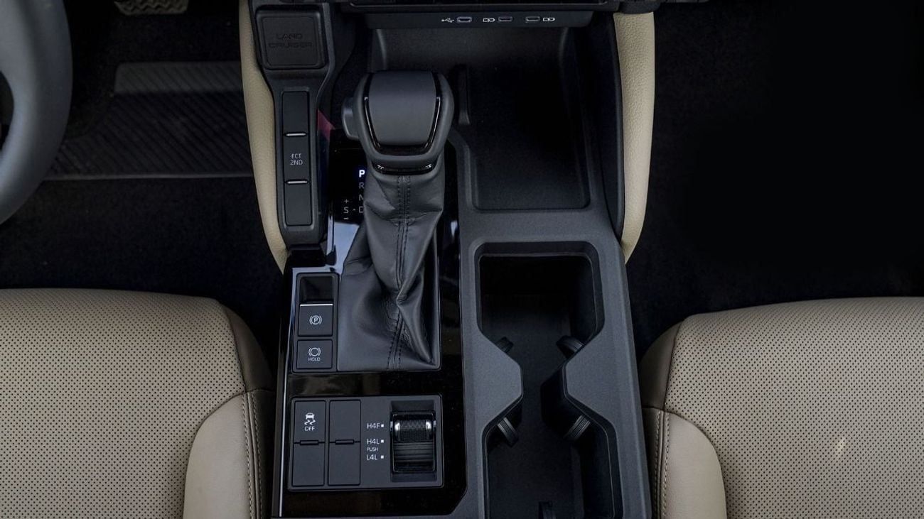 تويوتا برادو VXR TOYOTA PRADO TXL 2026 2.7L A/T petrol V4 WHITE