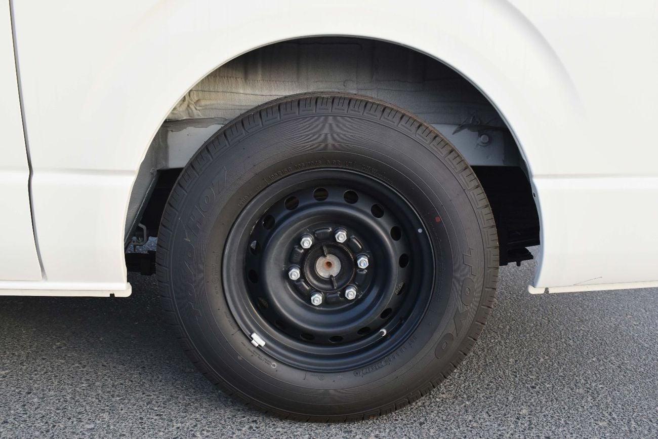 Toyota Hiace TOYOTA-HIACE 2.7 MT DELIVERY VAN