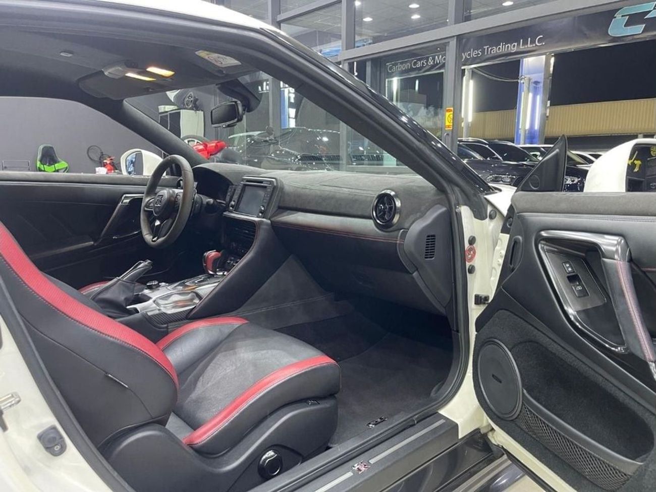 Nissan GTR Premium 3.8L (2 Seater)