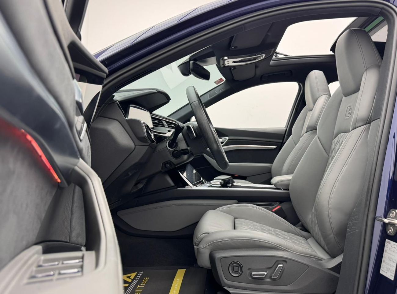 أودي اي ترون 2023 Audi E-Tron S Sportback, 2026 Audi Warranty, 2028 Audi Service Pack, GCC