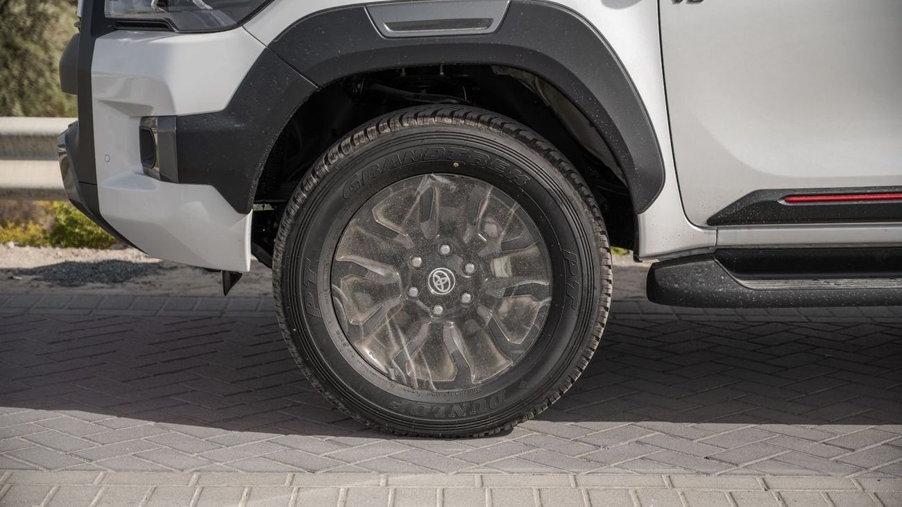 تويوتا هيلوكس TOYOTA HILUX ADVENTURE 4.0 AT 4X4 -2026YM
