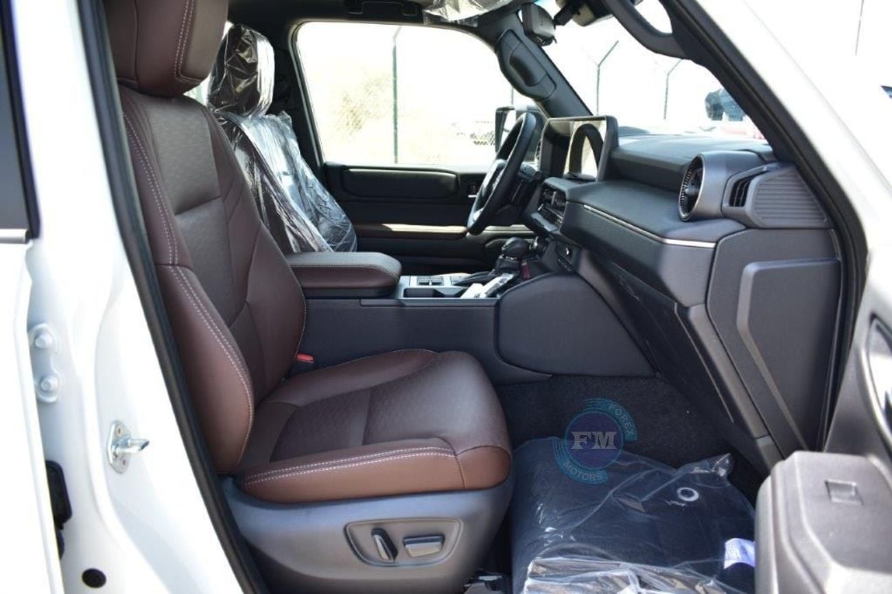 تويوتا برادو Luxury 2.4L Petrol 4WD 7 Seat Automatic