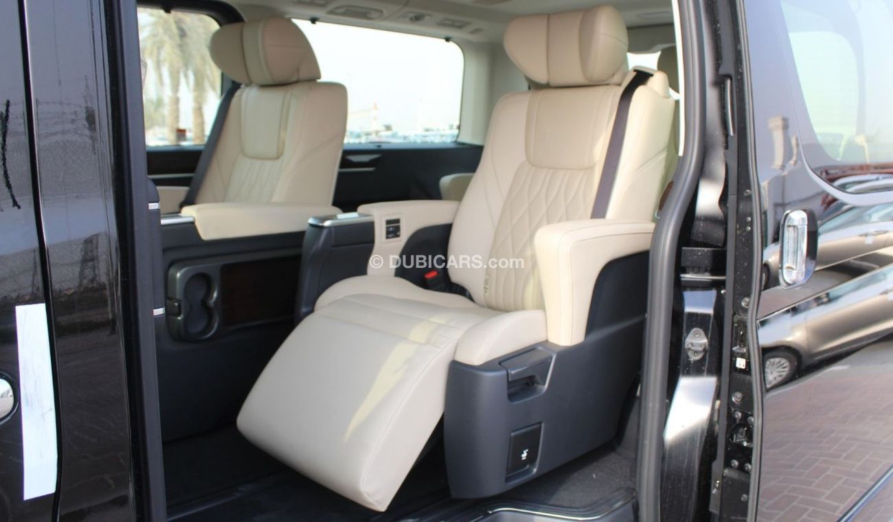 تويوتا جرافينا TOYOTA GRANVIA 2.8L WAGON 6 SEATS AT