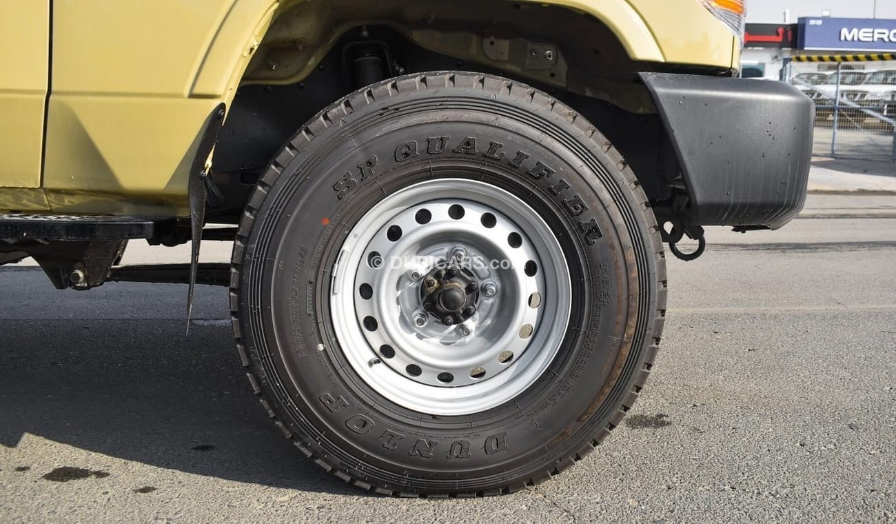Toyota Land Cruiser Pick Up LC79 Pickup 4.0L Petrol SC