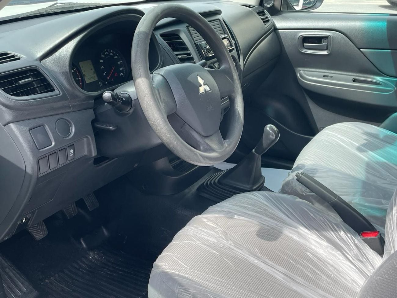 ميتسوبيشي L200 GL 2.4L (132 HP)