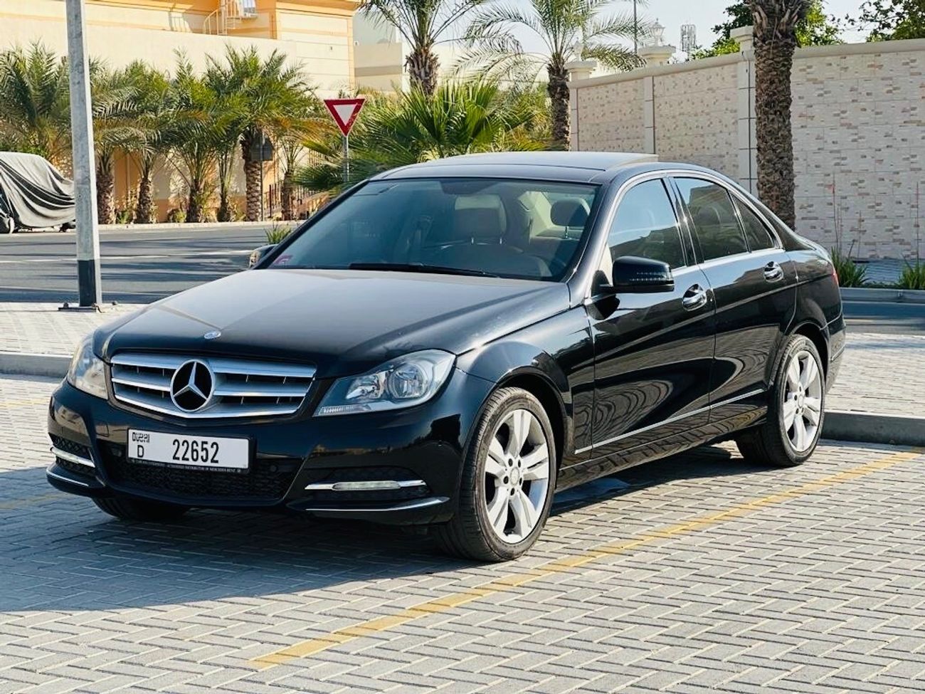 Mercedes-Benz C 200 WDDGF4JB2EG246458