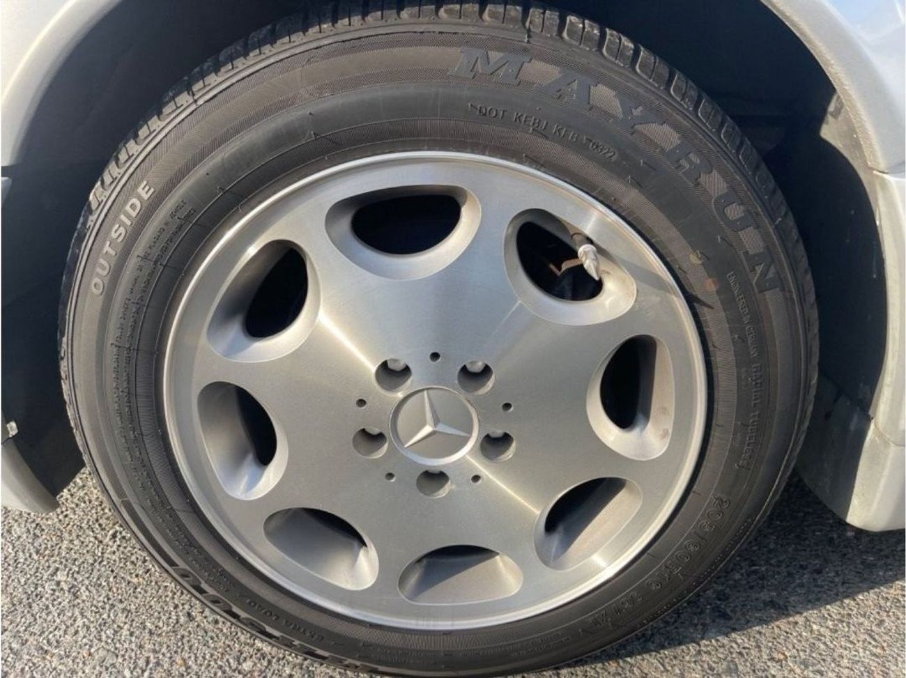 Mercedes-Benz SL 320