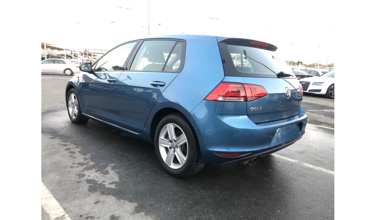 Volkswagen Golf Golf model 2016 car prefect condition full option low mileage one owner 2keys