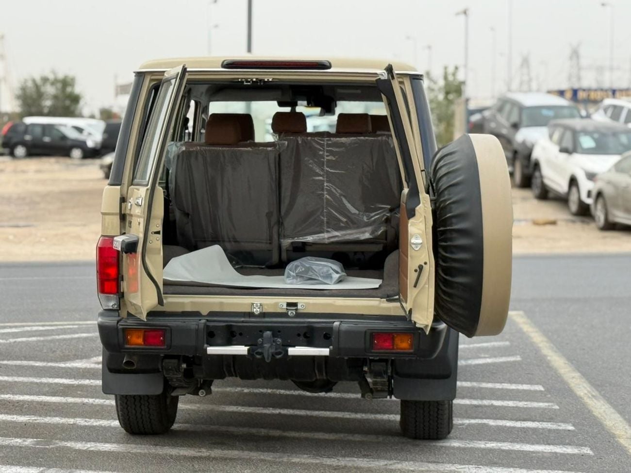 تويوتا لاند كروزر 70 LX 2.8L