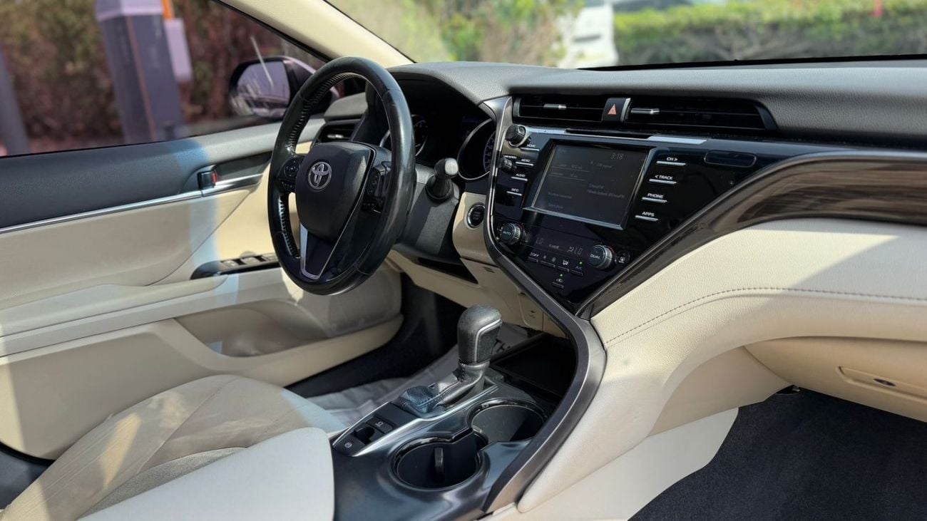Toyota Camry GLE SE