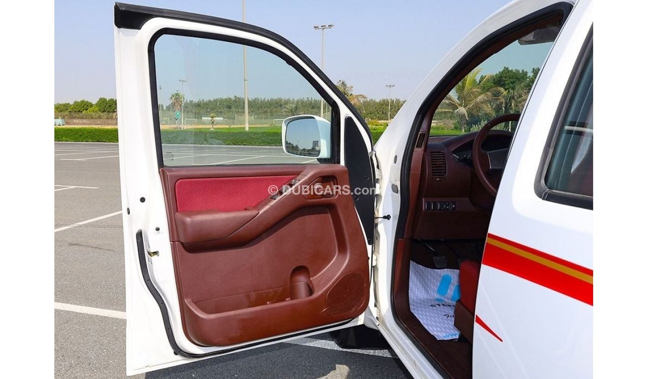 Nissan Navara SE 4x2 Double Cabin Pick-Up M/T Petrol FWD | GCC Specs | Brand New