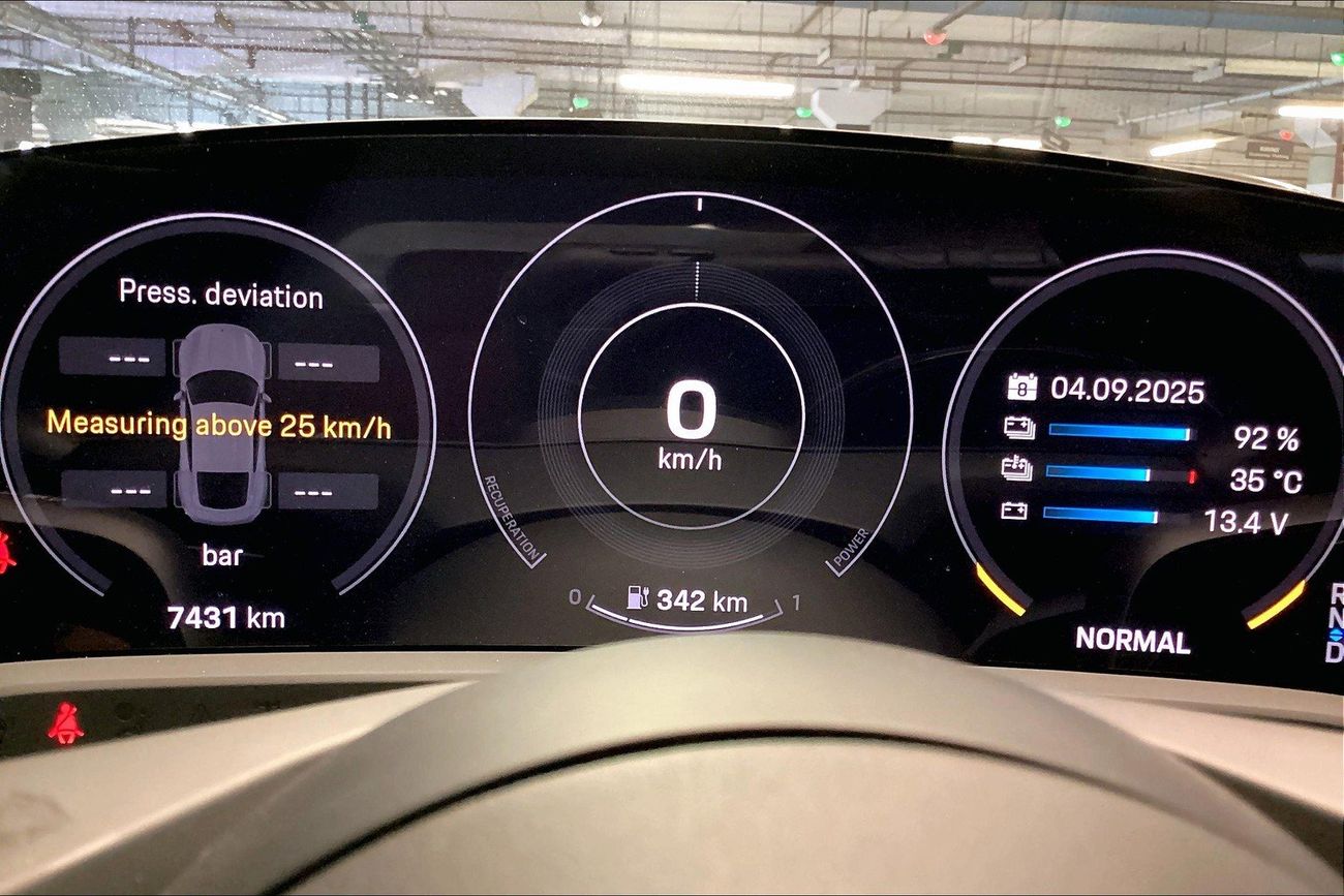 بورش تايكان Taycan | شامل الضمان | 0 ﺪﻔﻋﺓ ﺃﻮﻟﻯ