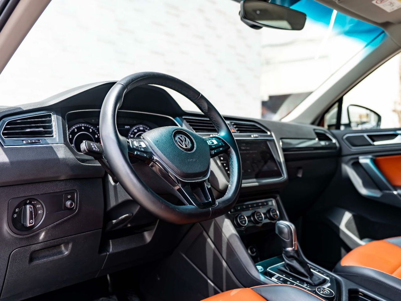 Volkswagen Tiguan SEL 2.0L