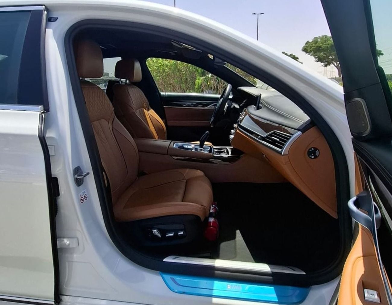 بي أم دبليو 730Li EXCELLENCE