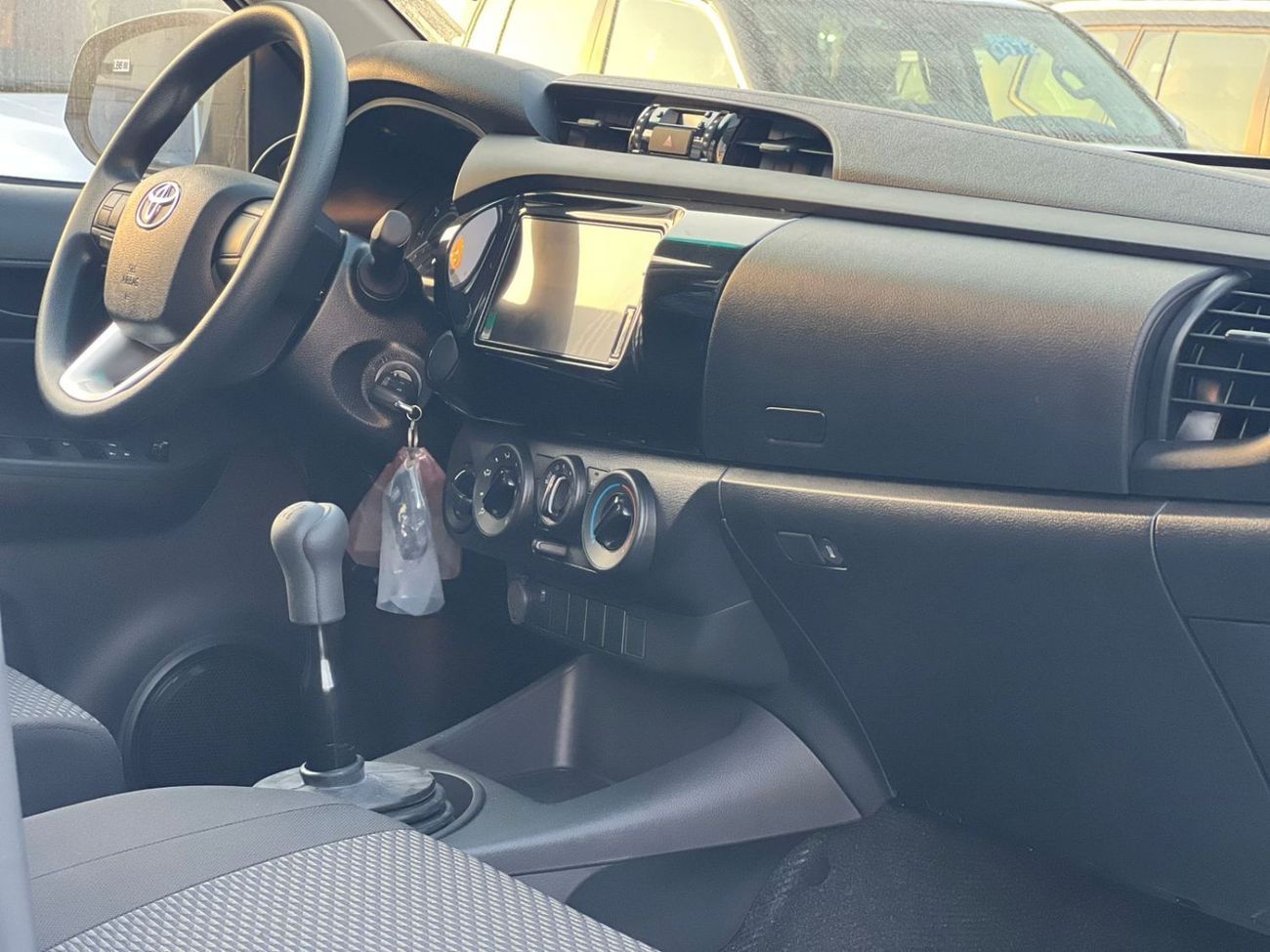 Toyota Hilux GLX 2.4L Double Cab Utility