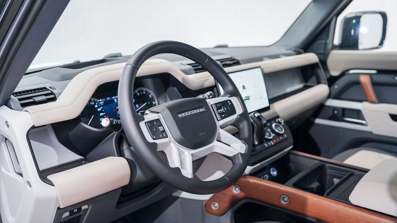 Land Rover Defender 110 X-Dynamic SE P400 3.0L | AED 4,987 PM | Warranty August 2028 | GCC