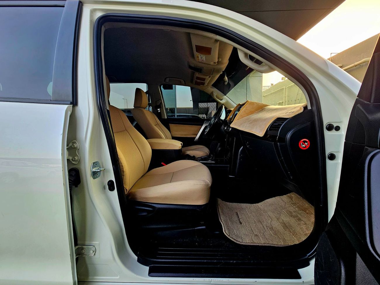 Toyota Prado TXL/ LEATHER SEATS/ DVD/ EXCELLENT CONDITION