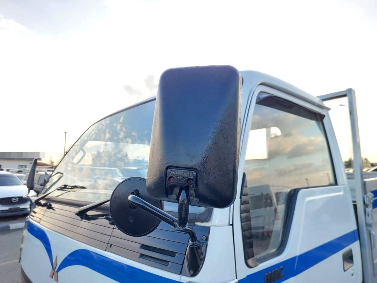 ميتسوبيشي فوسو كانتير MITSUBISHI CANTER TRUCK RHD 1989 MODEL 4.2 L DIESEL MANUAL(PM22881)