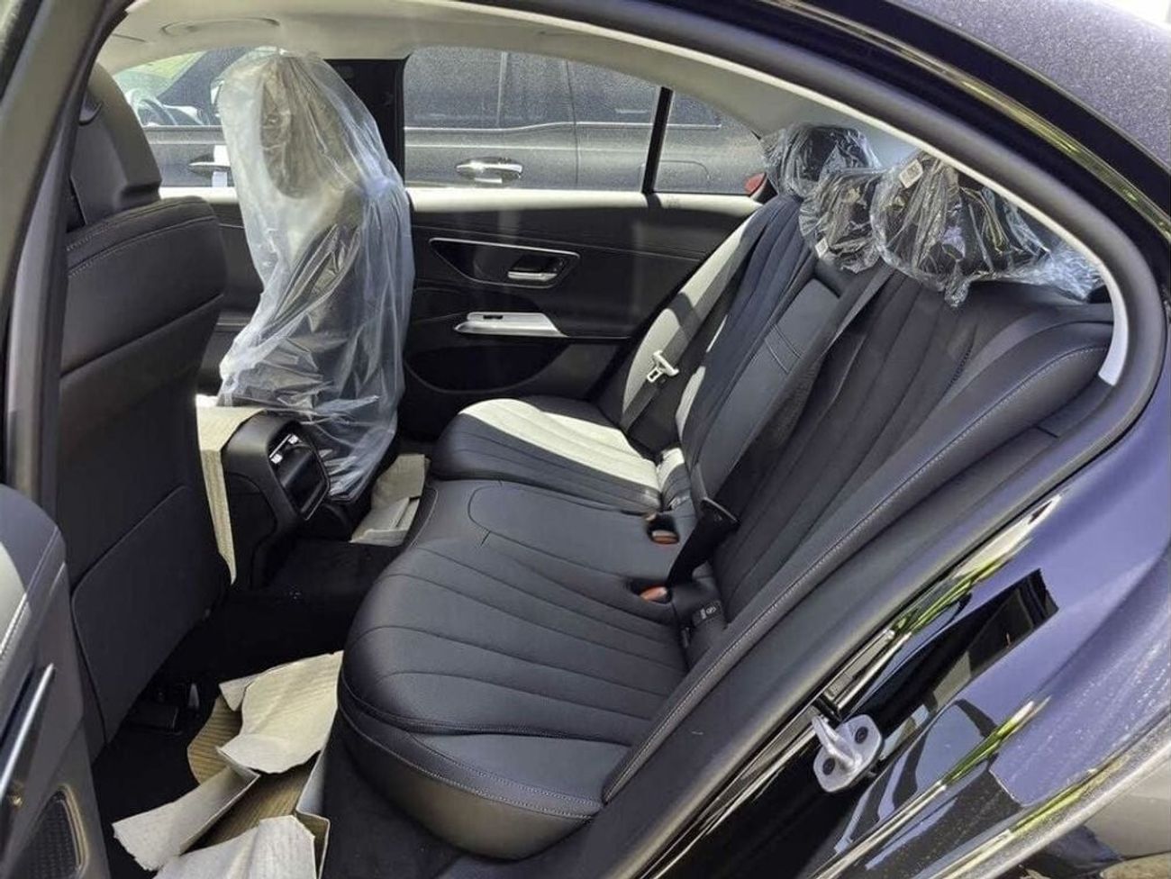 Mercedes-Benz E 350 4MATIC Sedan Brand New  * Export Price *