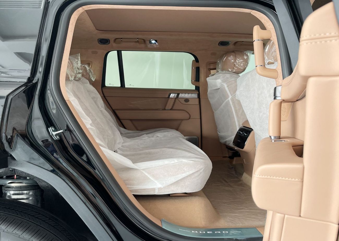 دونج فينج إم هيرو إم 817 Engine: 1.5L Turbo-Petrol (plug-in hybrid) 912 horsepower