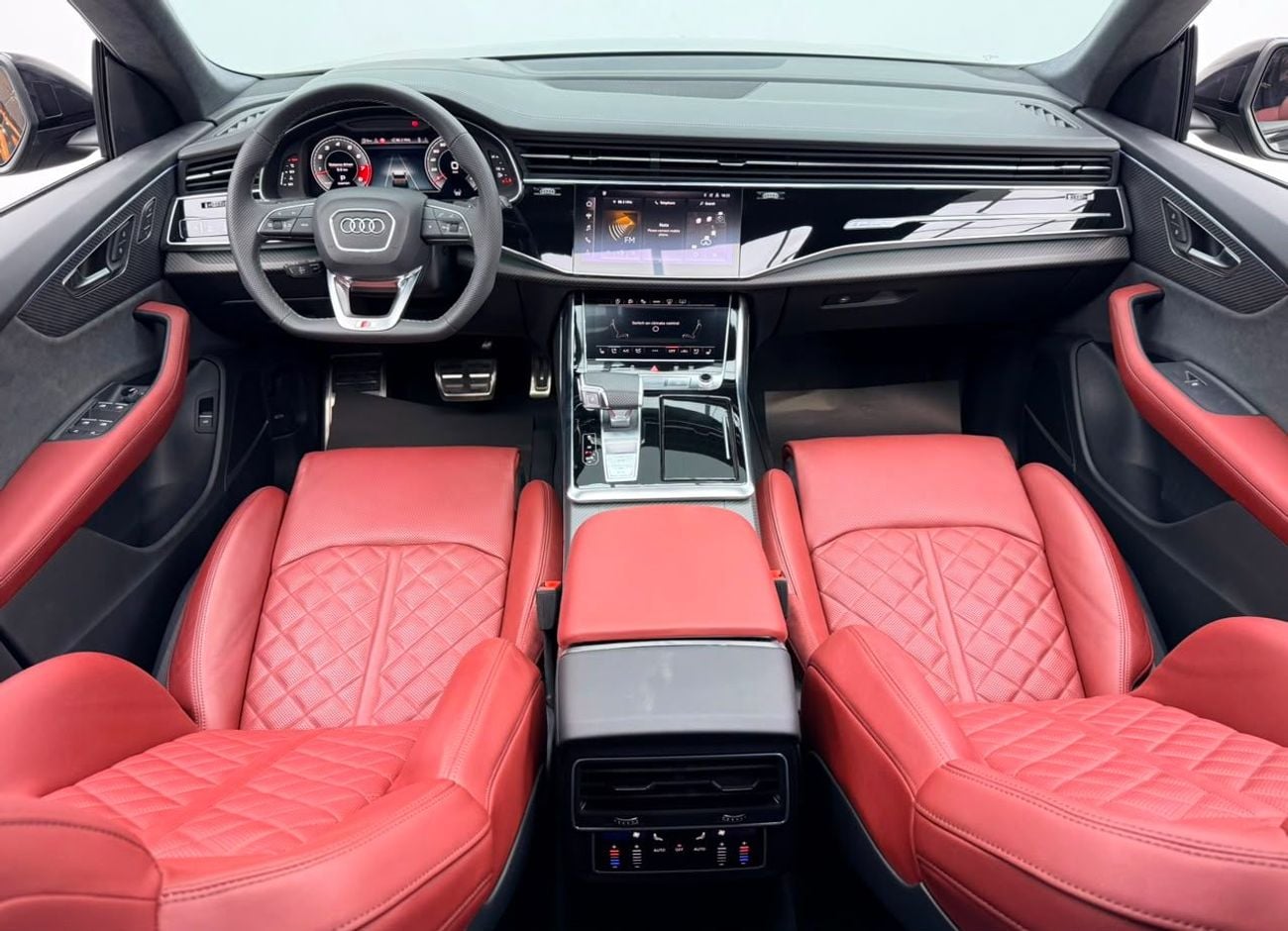 Audi SQ8 2024 Audi SQ8 4.0TFSI Quattro, 2028 Audi Warranty + Service Package, Very Low Km, Fully Loaded, GCC