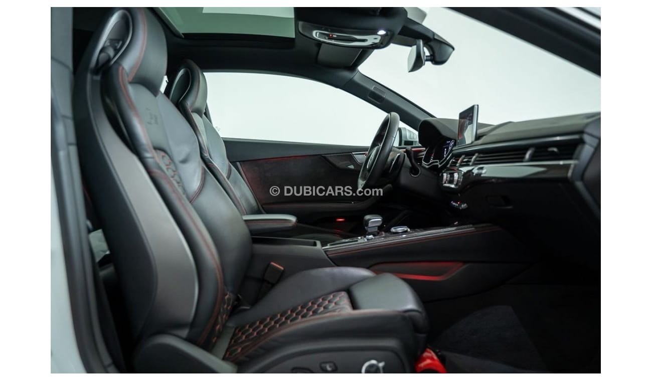 Audi RS5 Standard