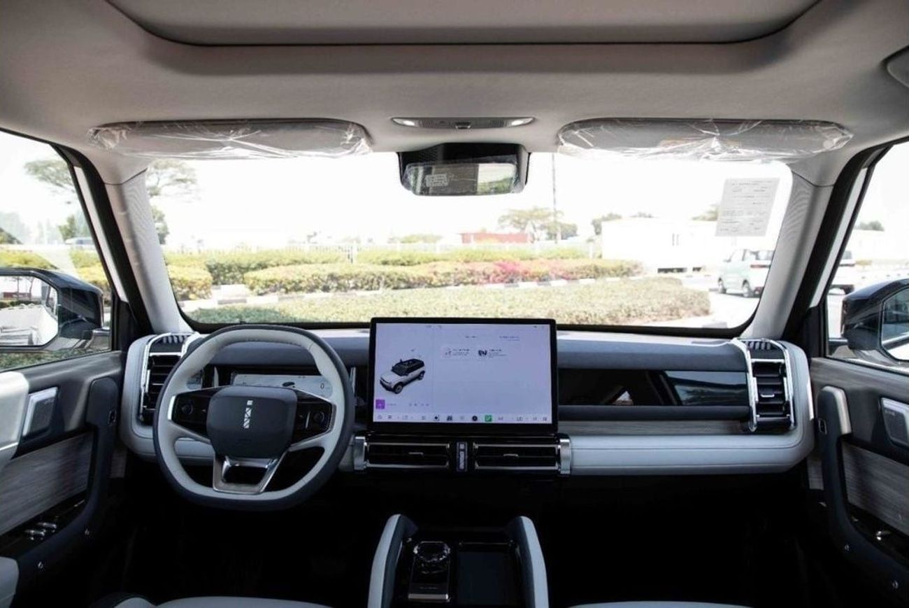 شيري iCar 03 2024 ICAR EQ3 V3 High Performance 4WD - Black inside White | Export price