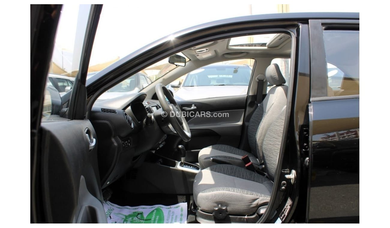 كيا بيجاس MPI توب خالية من الحوادث - خليجي - رقم 1 - الفل - السيارة بحالة الوكالة من الداخل والخارج