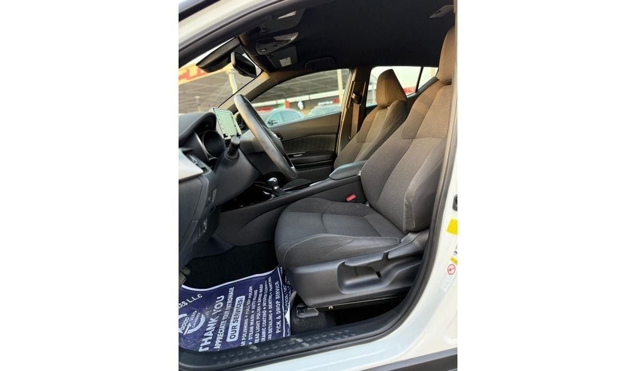 Toyota CHR TOYOTA C-HR XLE full option