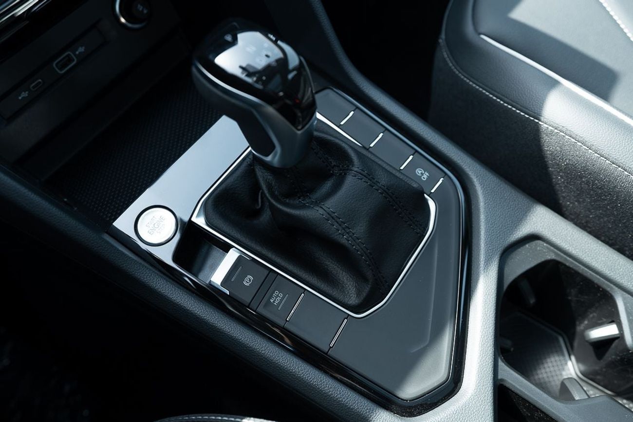 فولكس واجن تيجوان 300TSI Outstanding 1.5L 2025