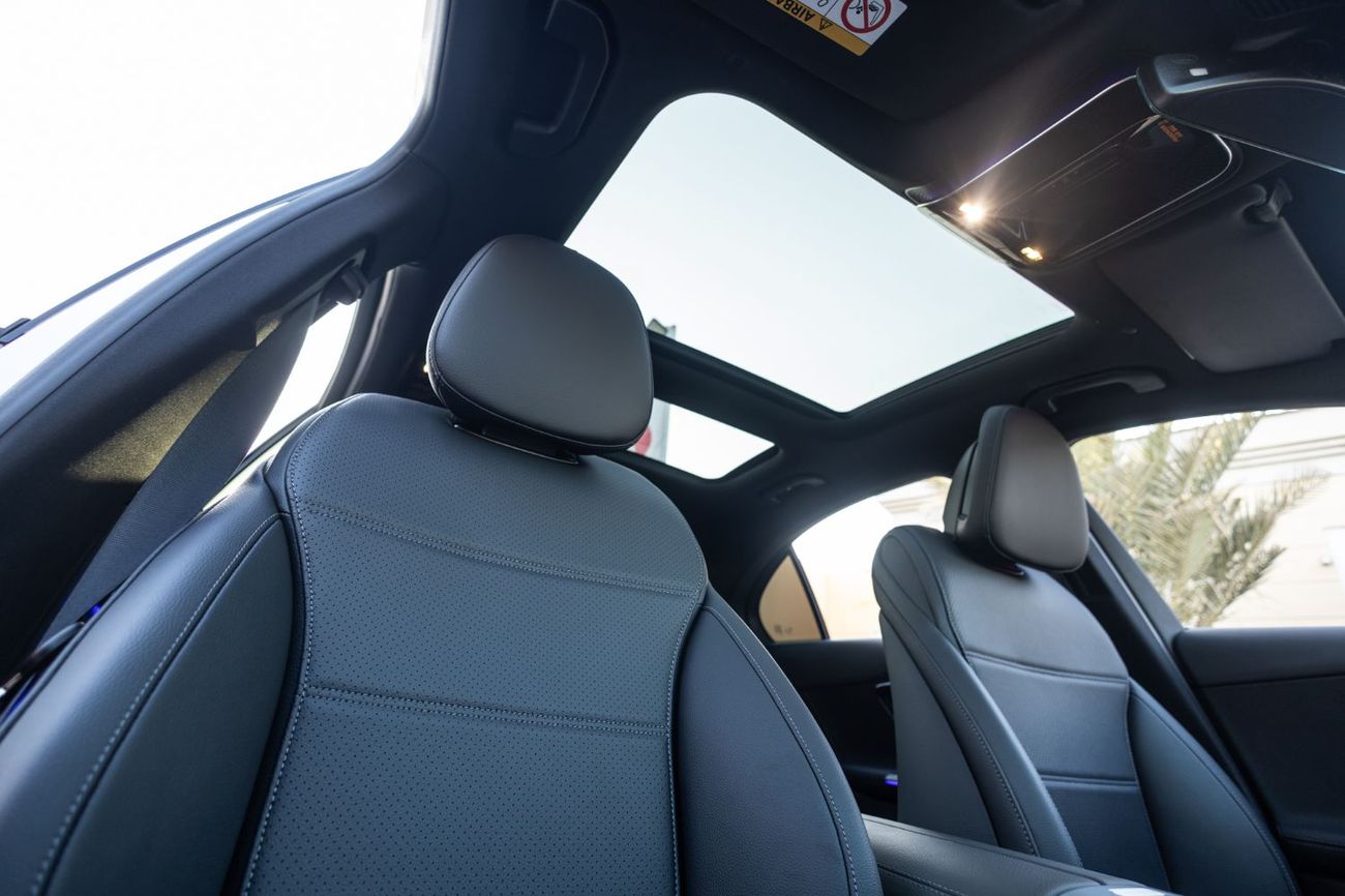 Mercedes-Benz C 200 Premium 2.0L