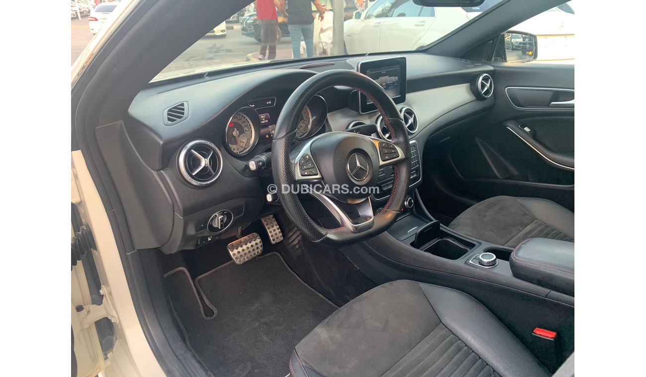 Mercedes-Benz CLA 250 Mercedes CLA 250_2015_Excellent _Condihion