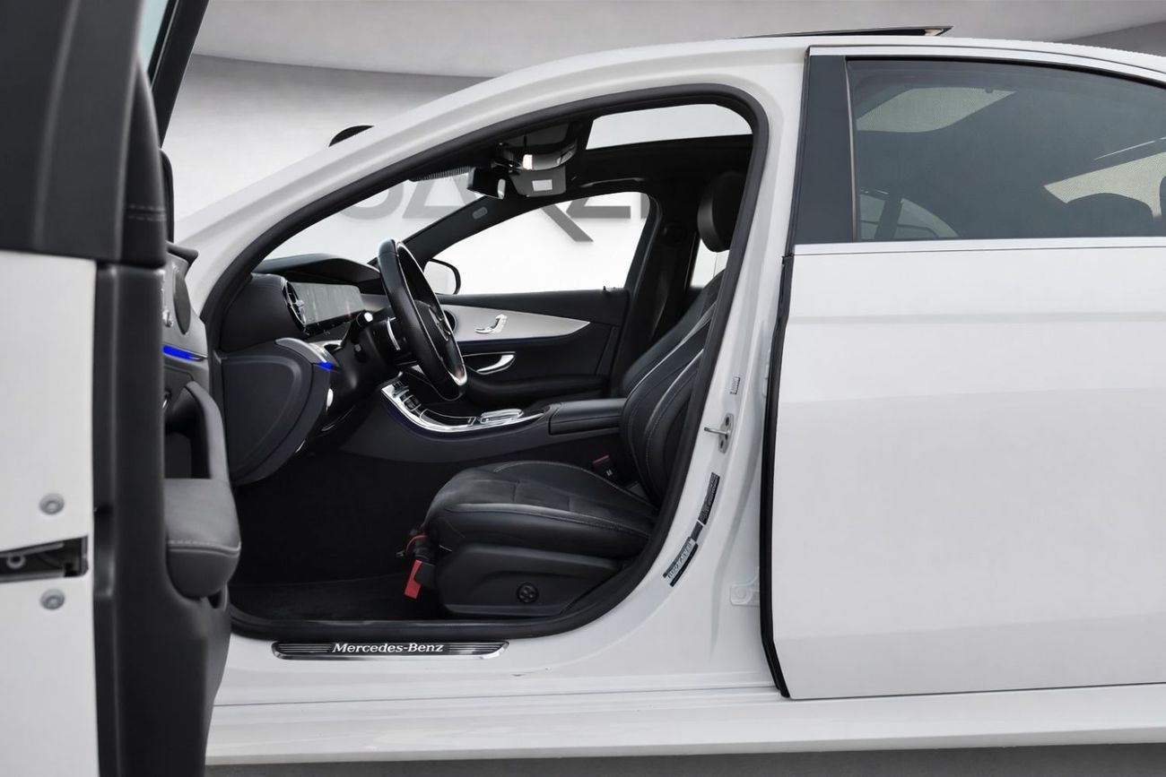 مرسيدس بنز E200 2.0L