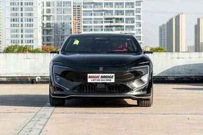 أفاتر 12 Master AWD – Pure Electric Luxury Co