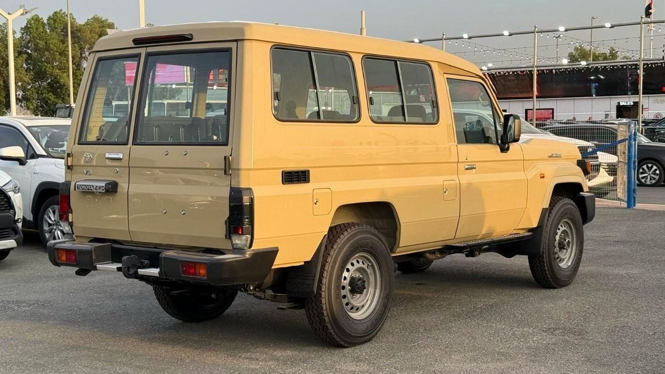 تويوتا لاند كروزر 70 LC 78 4.0 V6 PETROL MANUAL